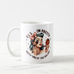 Witty Retro Girl - Hübsch müde von Bull Tri-Blend Kaffeetasse