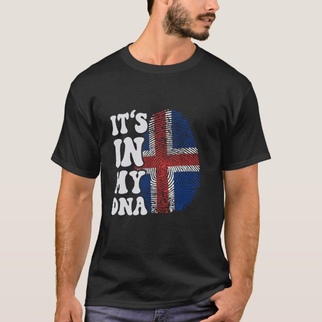 Witzig ist es in meiner DNA-Island-Flagge Fingerpr T-Shirt (Vorderseite)