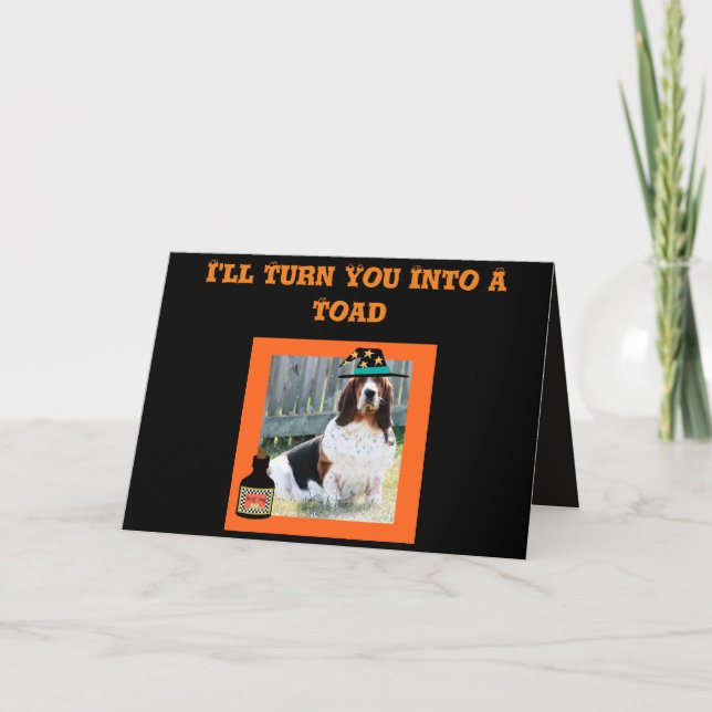 Witzige Halloween-Karte mit Niedlicher Basset-Hexe Karte (Vorderseite)