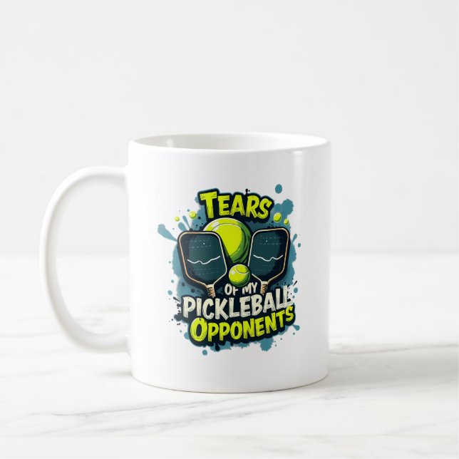 Witzige Tränen meiner Pickleball-Gegner Typografie Kaffeetasse (Links)