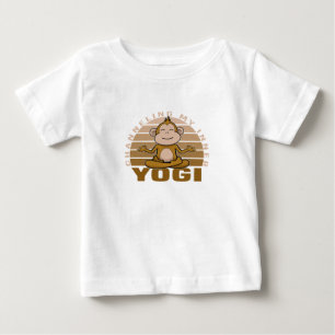 Witziger niedlicher Affe, der Yoga macht, lustige  Baby T-shirt