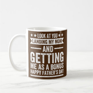 Witziger Vater, wie du meine Mama landest, bringt Kaffeetasse