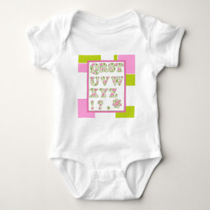 Witziges Alphabet, Alphabet der Blume, Alphabet Baby Strampler