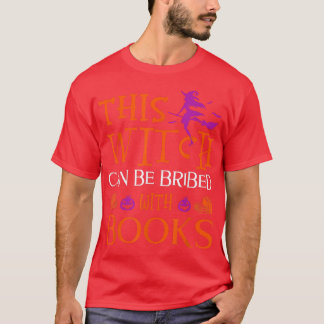 Witziges Halloween kann diese Hexe mit Buch bestec T-Shirt