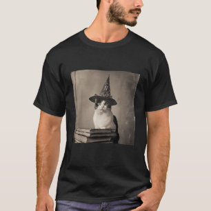 Wizard Cat Weird Funny Halloween Cat Meme T-Shirt