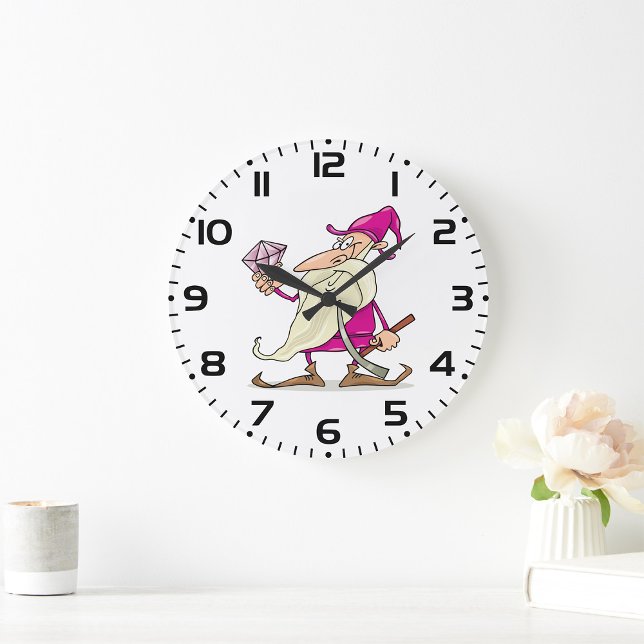 Wizard Gnome with Large Diamond Gemstone Große Wanduhr (Von Creator hochgeladen)