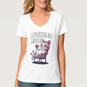 Wochenend-Stimmung Lustige Katze Trinkt  T-Shirt