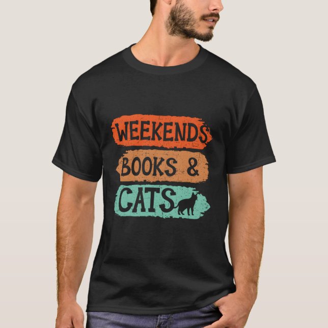 Wochenendbücher und Katzen mit Kinderbuchwurm T-Shirt (Vorderseite)