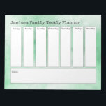 Wöchentlicher Green und White Abstrakt Watercolor- Notizblock<br><div class="desc">Die Phrase "Jamison Family Weekly Planner" erscheint oben in diesem Design; benutzen Sie einfach die Vorlagenfelder, um Ihre Daten nach Belieben hinzuzufügen... ändern Sie Ihren Namen oder sogar die Kopfzeile! Der Hintergrund ist mit einer dezenten abstrakten Wasserfarbenwäsche in Grün- und Weißtönen geschmückt. Dies kann durch ein Bild Ihrer Wahl ersetzt...</div>