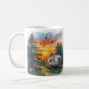 Wohnwagen-Camping-Illustration bei Sonnenuntergang Kaffeetasse