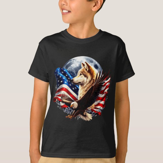 Wolf Bald Eagle American Flag Full Moon New Years  T-Shirt (Vorderseite)