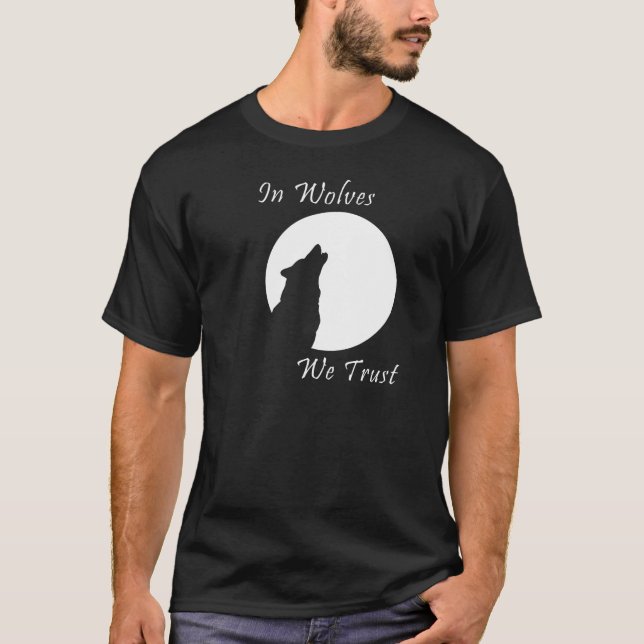 Wolf, der am Mond-Shirt heult - auf Wölfe T-Shirt (Vorderseite)