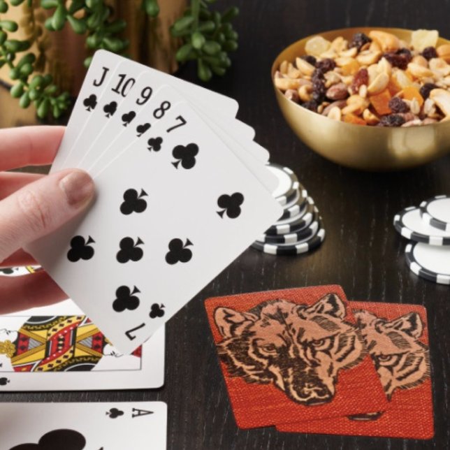 Wolf Head auf Red Playing Cards Spielkarten (Wolf Head on Red  Design Poker type playing cards . Easy to shuffle smooth card stock. 2.5" x 3.5" )