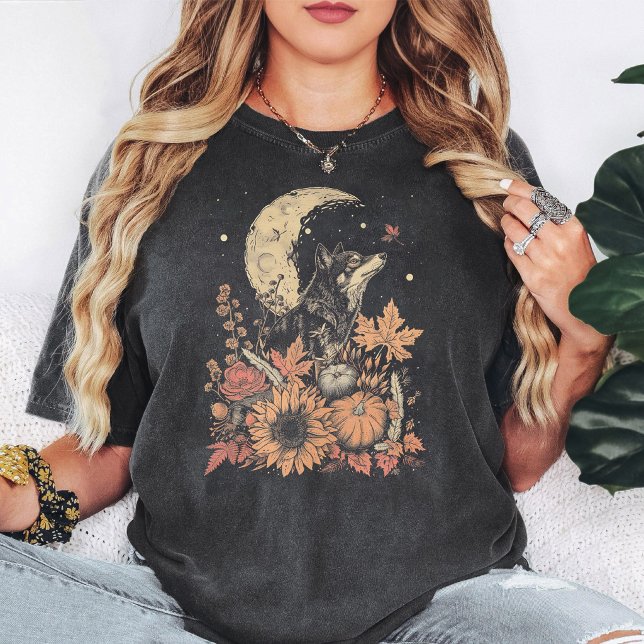 Wolf Herbstmond Blumenkunst T-Shirt (Von Creator hochgeladen)