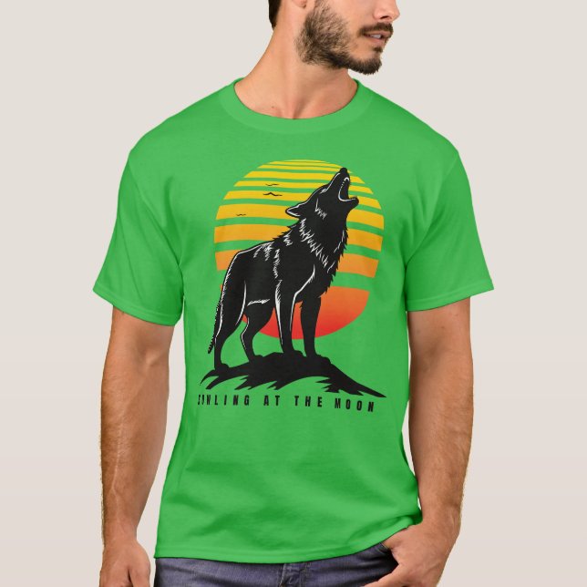 Wolf heult am Mond T-Shirt (Vorderseite)