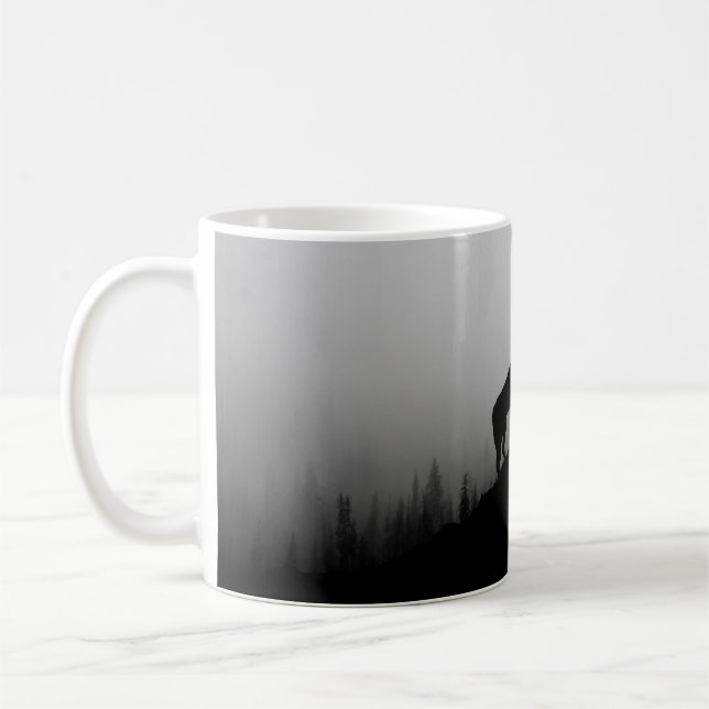 Wolf heult auf dem Mond Kaffeetasse (Links)