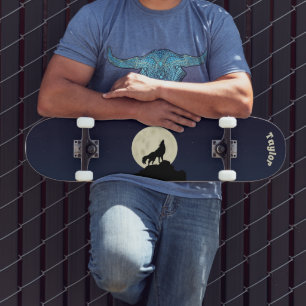 Wolf Howling auf dem Mond Illustration Personalisi Skateboard