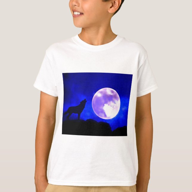 Wolf Howling auf dem Mond T-Shirt (Vorderseite)