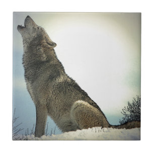 Wolf Howling in Snow Fliese