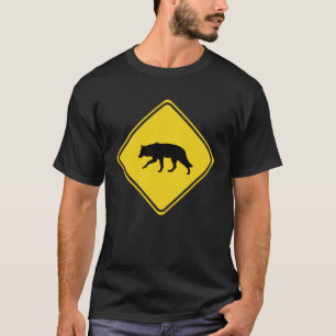 Wolf überquert Sign Xing Wolves T-Shirt