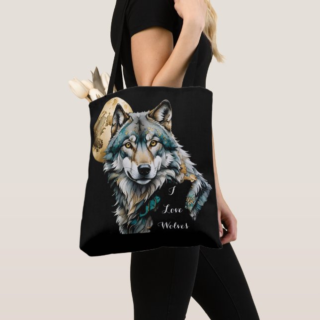 Wolf und Gold Moon (Von Nahem)