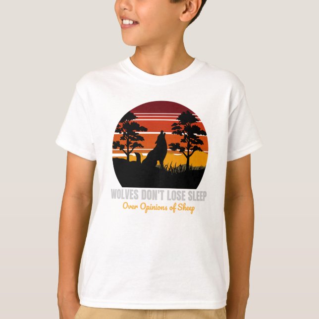 Wölfe verlieren nicht den Schlaf über die Meinung  T-Shirt (Vorderseite)