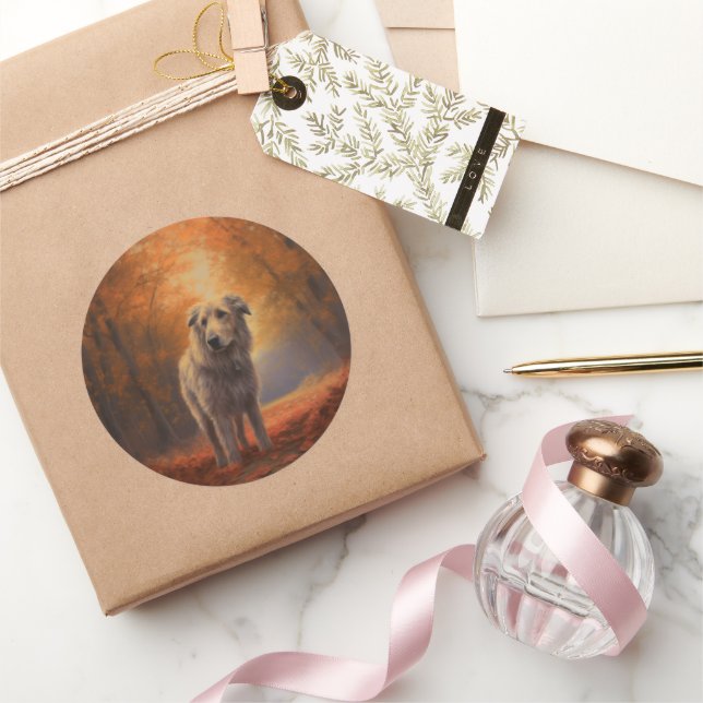 Wolfhound im Herbst Leaves Fall Inspiriert Runder Aufkleber (Schenken)