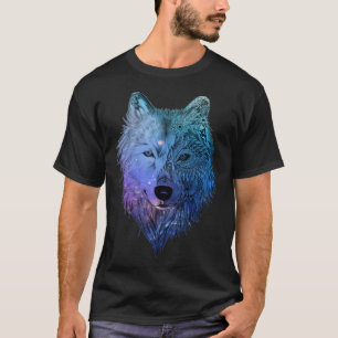 Wolfstier, die die Nachtnatur beleuchten T-Shirt