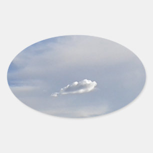 Wolke und Wolke Ovaler Aufkleber