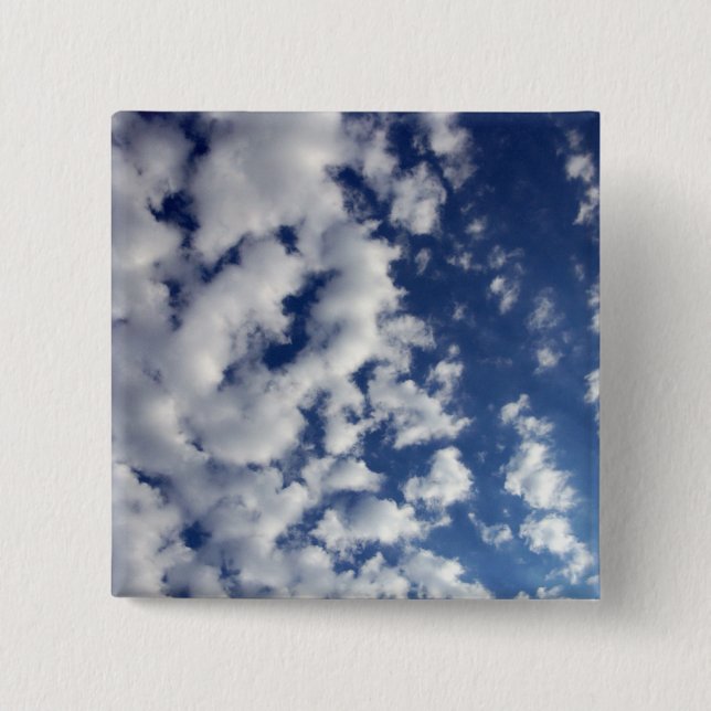 Wolken auf blauem Himmel Button (Vorderseite)
