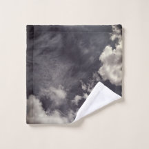 Wolken, auf dunkelblau