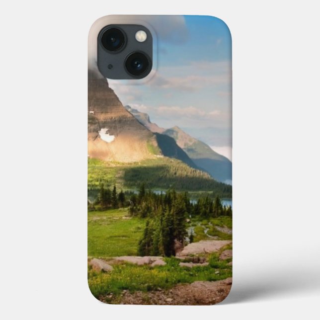 Wolken, die durch Berge fegen Case-Mate iPhone Hülle (Rückseite)