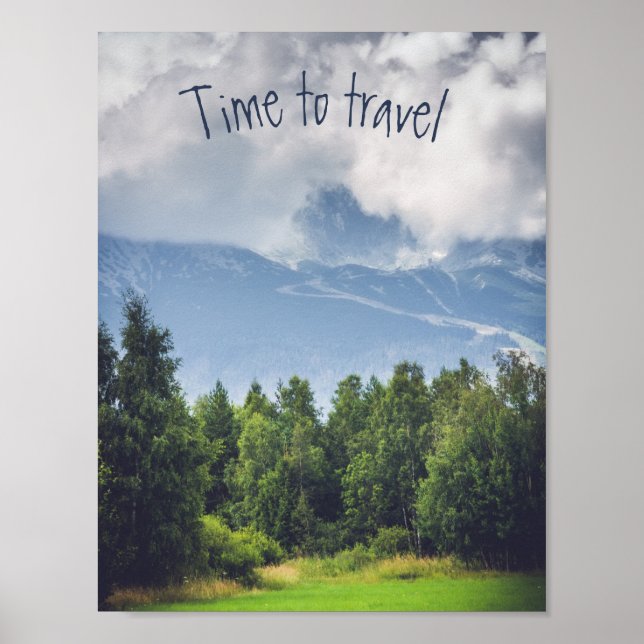 Wolken, die über Berge schwebend, anpassbar Poster (Vorne)