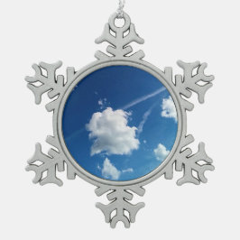 Wolken im Licht Schneeflocken Zinn-Ornament