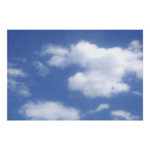 Wolken in blauem Himmel Poster