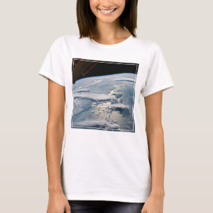 Wolken in Sumatra, Indonesien. T-Shirt