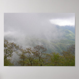 Wolken inmitten der blauen Ridge Mountains, NC Poster