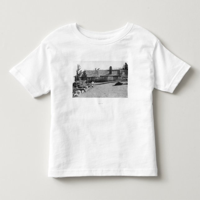 Wolken-Kappen-Gasthaus an Mt.-Haube, Kleinkind T-shirt (Vorderseite)
