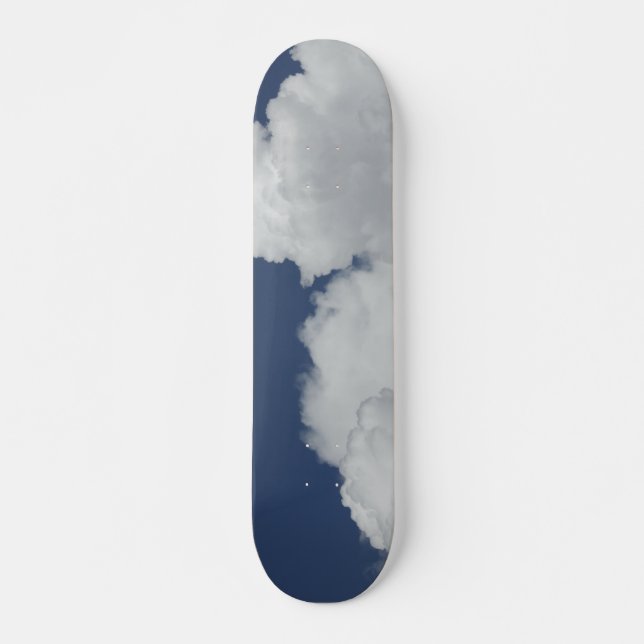 Wolken Skateboard (Vorne)