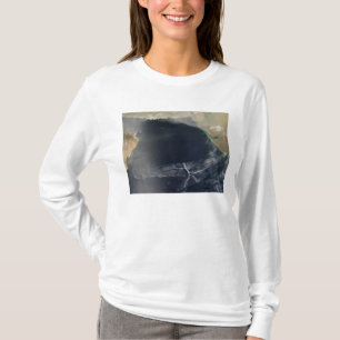 Wolken über dem Arabischen Meer T-Shirt