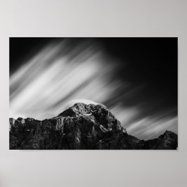 Wolken über dem Berg Mangart Poster