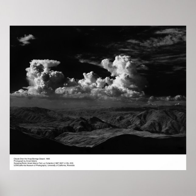Wolken über der Wüste, 1965, von Ansel Adams Poster (Vorne)