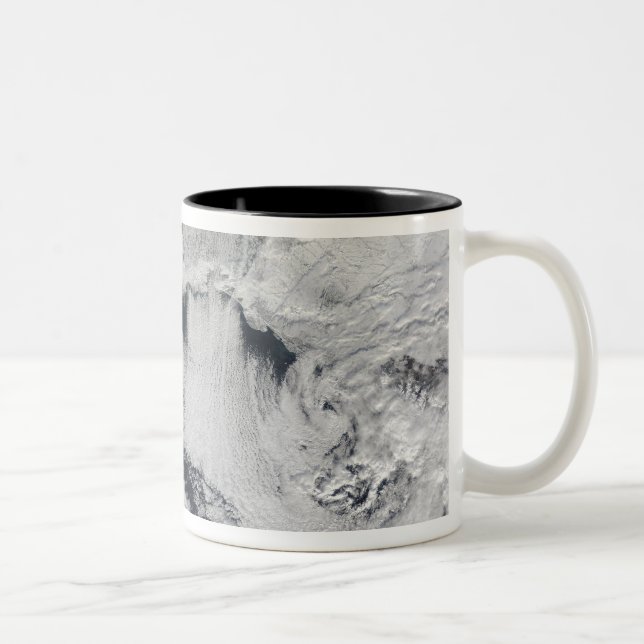 Wolkenbildung über dem Schwarzen Meer Zweifarbige Tasse (Rechts)