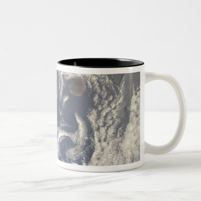 Wolkenbrüche im Gebiet der Kanarischen Insel Zweifarbige Tasse (Rechts)