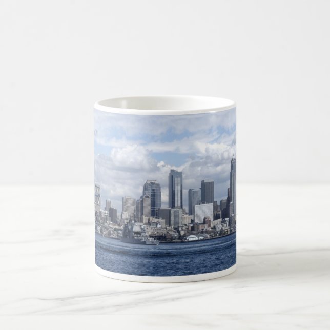 Wolkenkratzer Seattles Washington Tasse (Mittel)