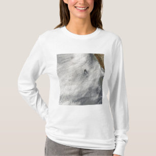 Wolkenturbulenzen und -ruhm vor Guadalupe-Insel T-Shirt