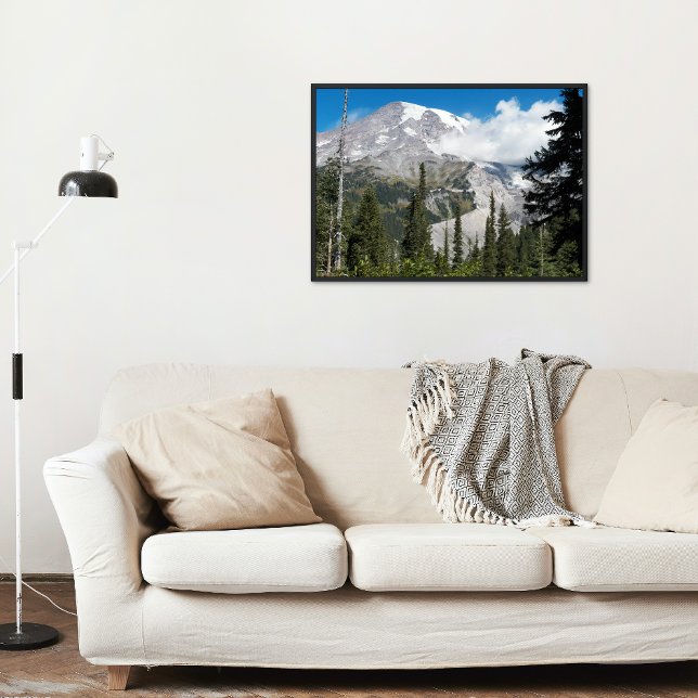 Wolkenübergang über dem Rainier-Foto glänzend Poster (In Situ)