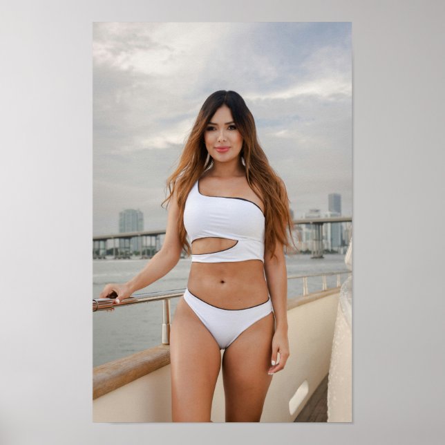 Woman In A White Swimsuit Poster (Vorne)