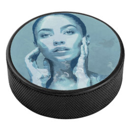"Woman in Blue" Eishockey Puck