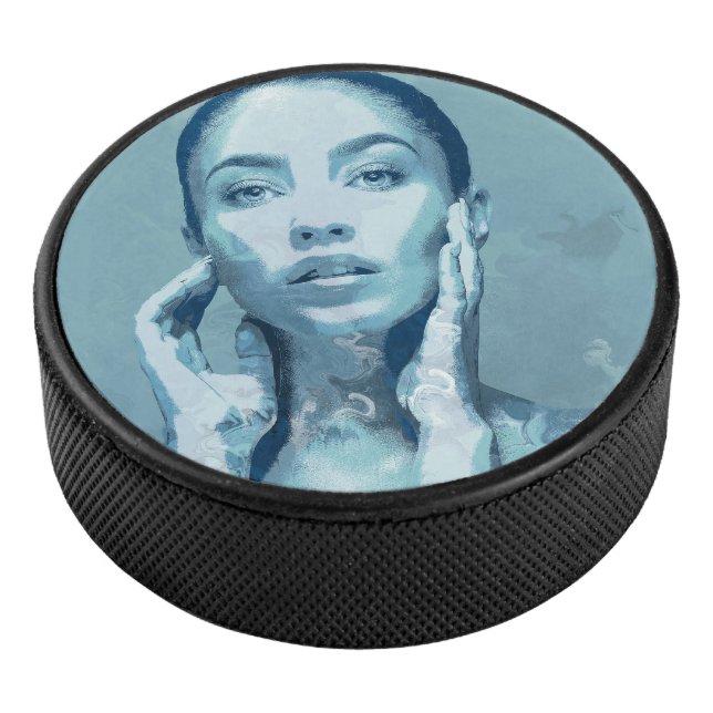 "Woman in Blue" Eishockey Puck (3/4)